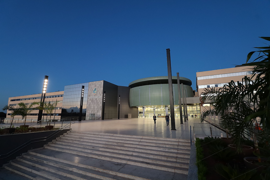 Alego-foto-agencia-alego-1024x682 Alego vai implantar sistema virtual para relatório de atividades de servidores; não preenchimento levará a bloqueio do salário