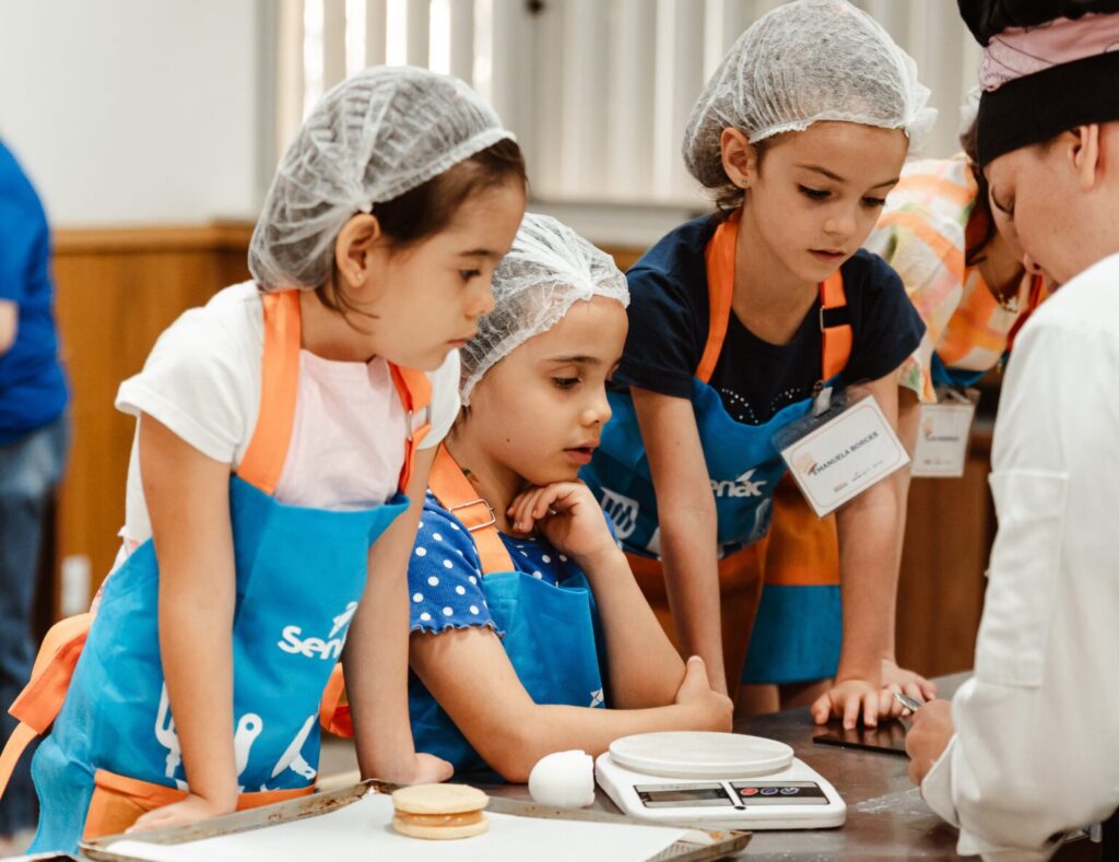 crianca-1536x1183-1-1-1024x789 Senac Goiás realiza edição especial do curso gastronômico MiniChefs de NatalAtividades ocorrem entre os dias 16 e 19/12 e são voltadas para crianças